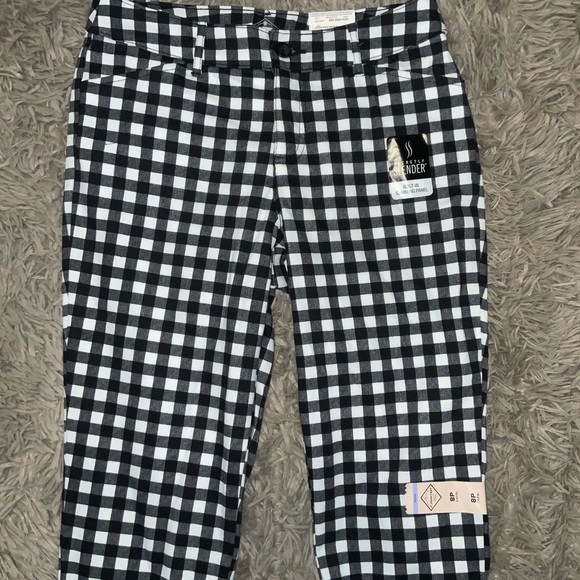 St. John's Bay Pants - Gingham Capri Pants